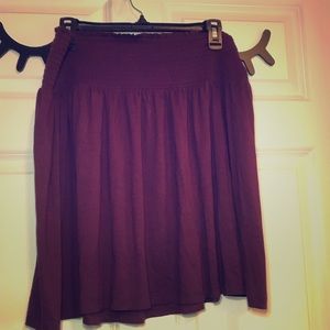 Classic H&M Maroon Stretchy Midi-skirt